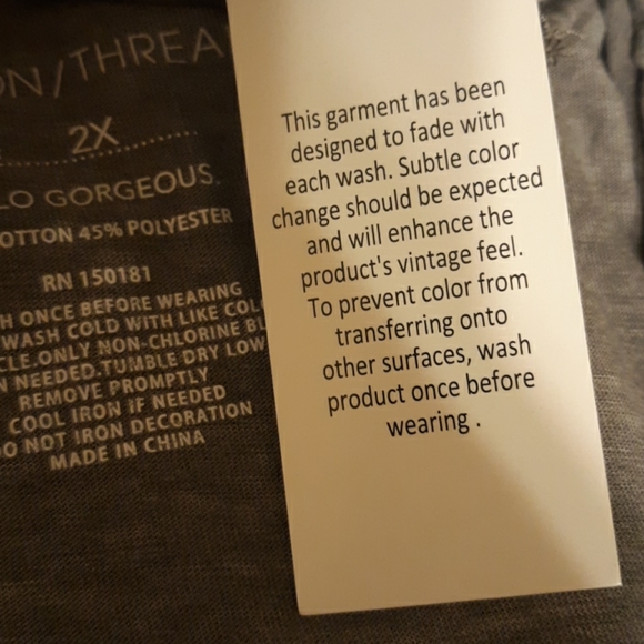 ★NWT★Plus Size GRAYSON THREADS~ 2X~ V-Neck Sugar Skull print Summer T-sh… - Picture 6 of 15
